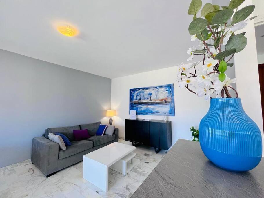 Le Pinede - Apt 4 Prs- Parking - Clim - 500M Plages Antibes Eksteriør bilde