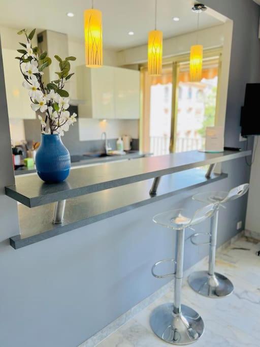 Le Pinede - Apt 4 Prs- Parking - Clim - 500M Plages Antibes Eksteriør bilde