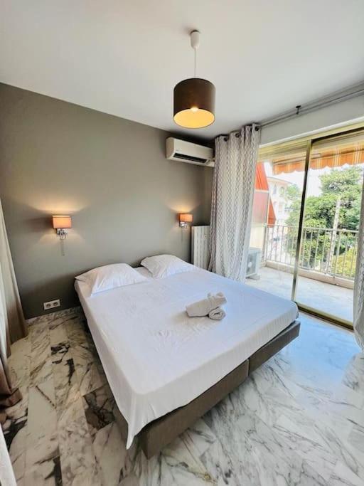 Le Pinede - Apt 4 Prs- Parking - Clim - 500M Plages Antibes Eksteriør bilde